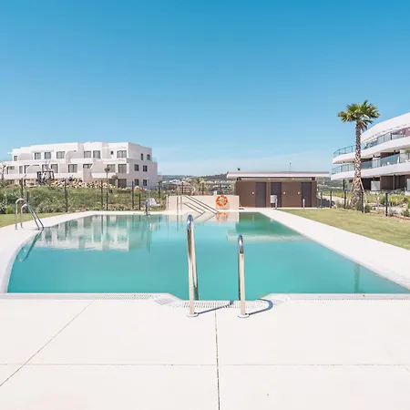 12 La Sabina Pool View Apartment Estepona