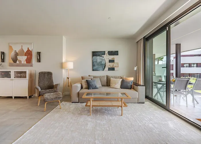 12 La Sabina Pool View